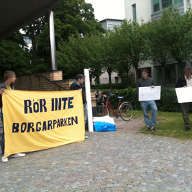 Fortsatta protester mot bygget i Borgareparken Fortsatta protester mot bygget i Borgareparken