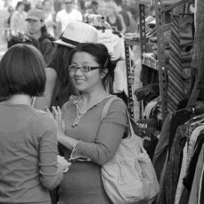 Boutique Solidarité: Kläd- och fikaallmänning Boutique Solidarité: Kläd- och fikaallmänning